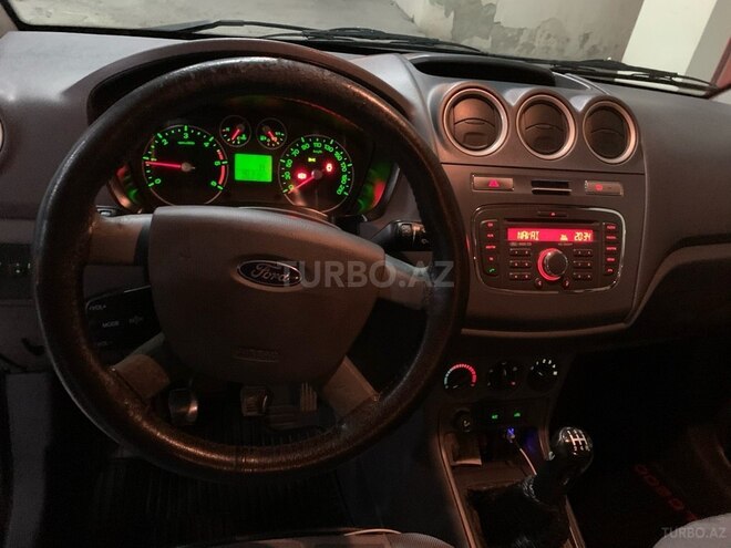 Ford Tourneo Connect 2013, 273,535 km - 1.8 l - Xırdalan