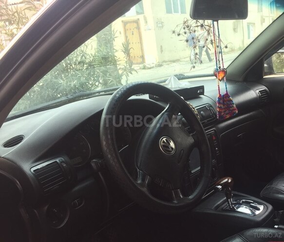 Volkswagen Passat 2002, 212,000 km - 1.8 l - Bakı