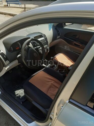 Kia Ceed 2008, 323,100 km - 1.6 l - Bakı