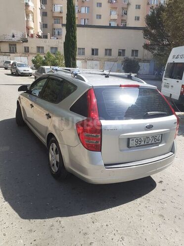 Kia Ceed 2008, 323,100 km - 1.6 l - Bakı