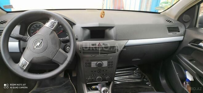 Opel Astra 2006, 207,000 km - 1.4 l - Zərdab