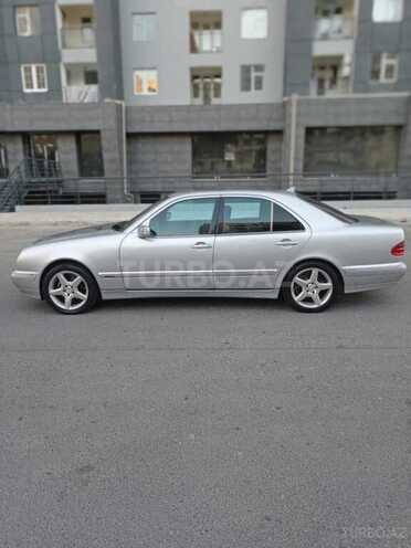 Mercedes E 260 2001, 368,512 km - 2.6 л - Bakı
