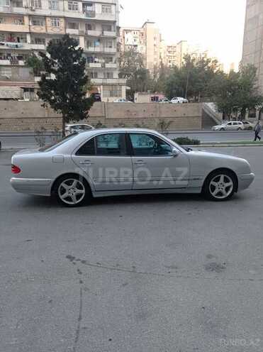 Mercedes E 260 2001, 368,512 km - 2.6 л - Bakı