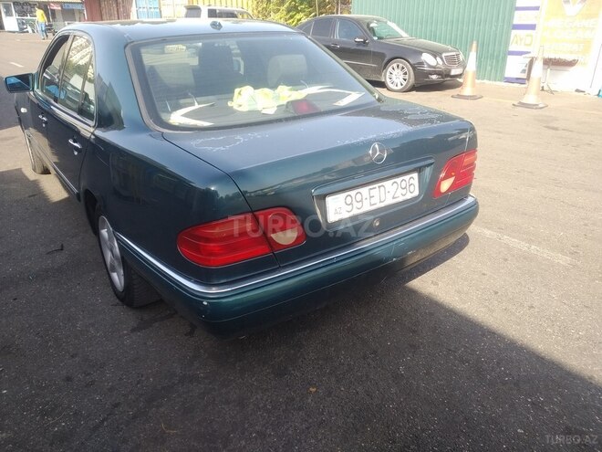 Mercedes E 200 1998, 403,334 km - 2.0 л - Sumqayıt