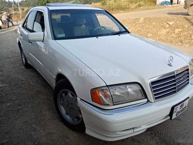 Mercedes C 220 2000, 210,000 km - 2.2 l - Gədəbəy