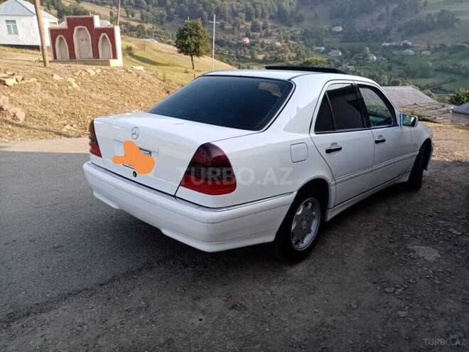 Mercedes C 220 2000, 210,000 km - 2.2 l - Gədəbəy