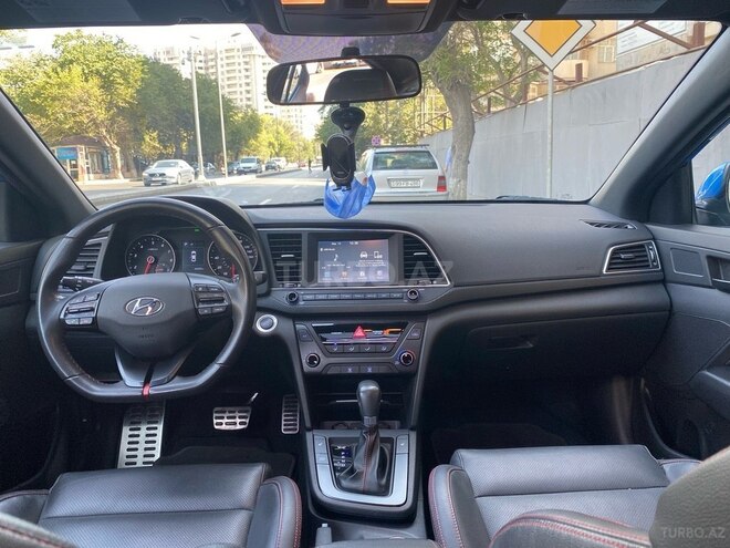 Hyundai Elantra 2017, 64,374 km - 1.6 л - Bakı