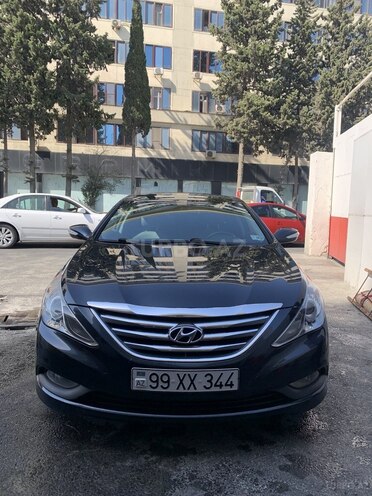 Hyundai Sonata 2014, 76,800 km - 2.0 л - Quba