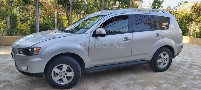 Mitsubishi Outlander 2010, 219,780 km - 2.4 l - Bakı