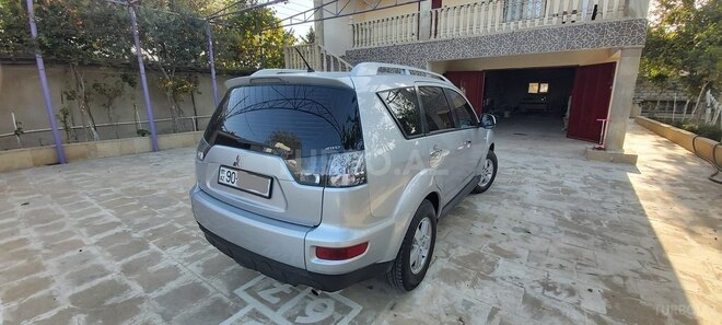 Mitsubishi Outlander 2010, 219,780 km - 2.4 l - Bakı