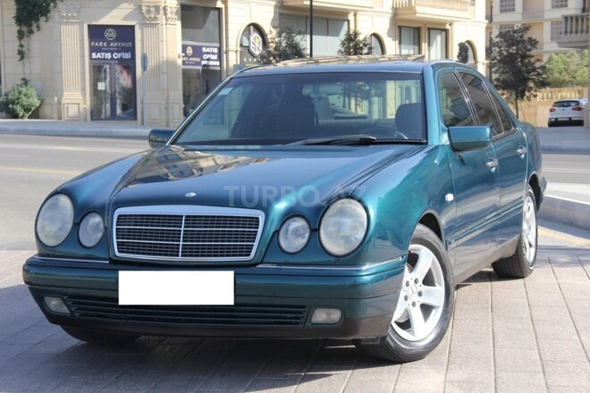 Mercedes E 230 1997, 329,000 km - 2.3 l - Bakı