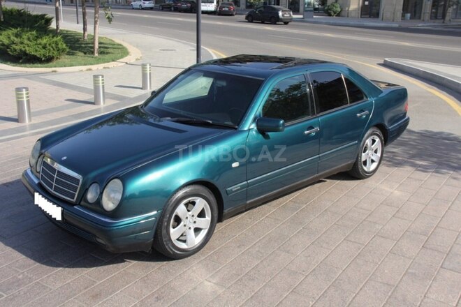 Mercedes E 230 1997, 329,000 km - 2.3 l - Bakı