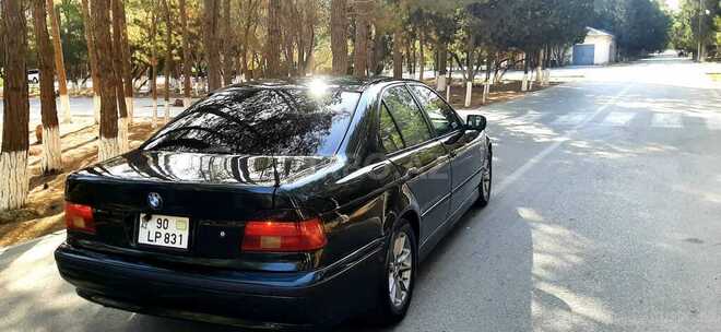 BMW 528 1999, 214,000 km - 2.8 l - Sumqayıt