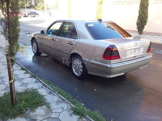 Mercedes C 200 1998, 325,251 km - 2.0 l - Ağcabədi