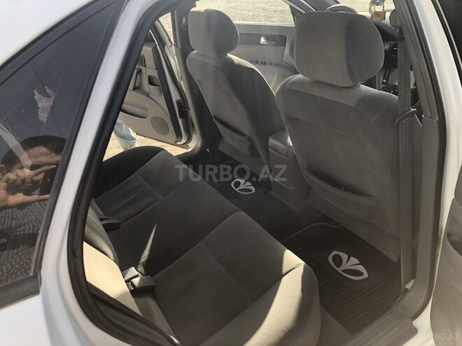 Daewoo Gentra 2014, 300,000 km - 1.5 л - Salyan