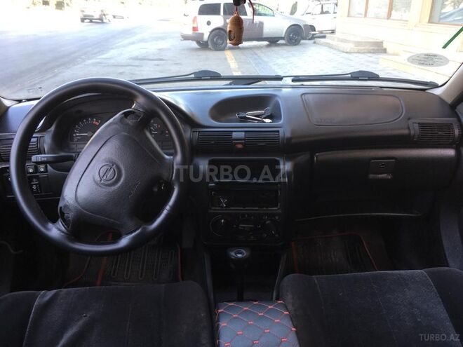Opel Astra 1996, 396,421 km - 1.8 l - Sumqayıt