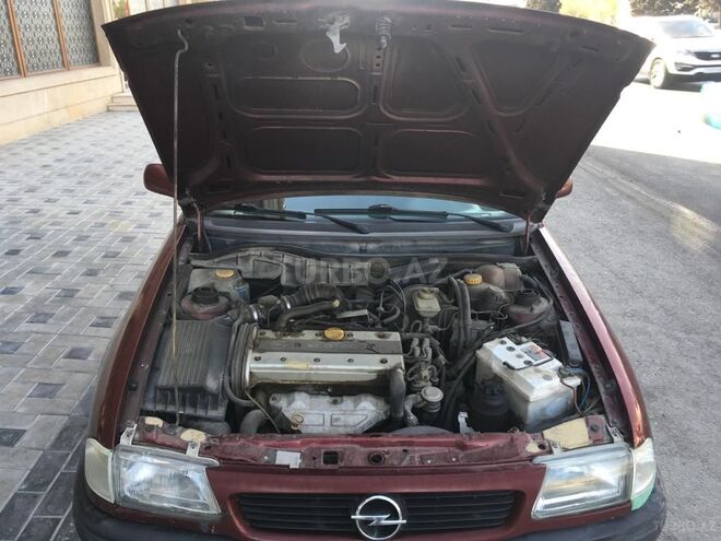Opel Astra 1996, 396,421 km - 1.8 l - Sumqayıt