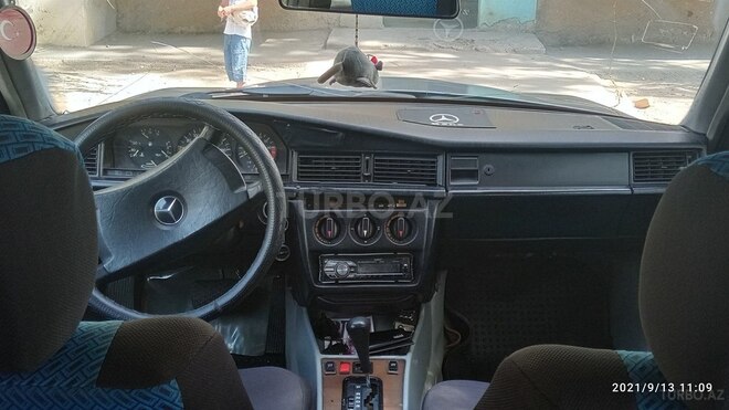 Mercedes 190 1989, 178,752 km - 2.0 l - Sumqayıt
