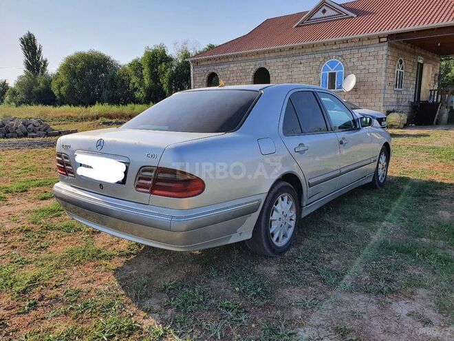 Mercedes E 220 1999, 511,000 km - 2.2 l - İmişli