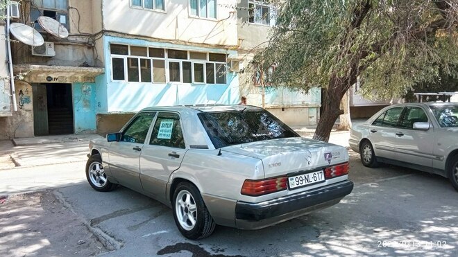 Mercedes 190 1989, 178,752 km - 2.0 l - Sumqayıt