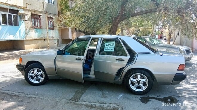 Mercedes 190 1989, 178,752 km - 2.0 l - Sumqayıt