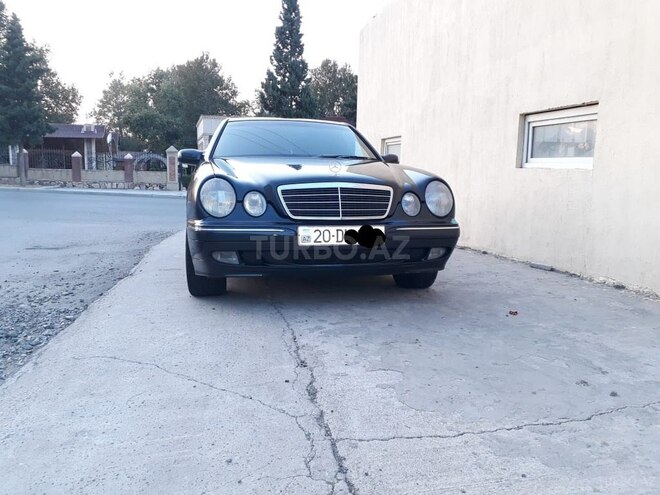 Mercedes E 220 1999, 300,000 km - 2.2 л - Gəncə