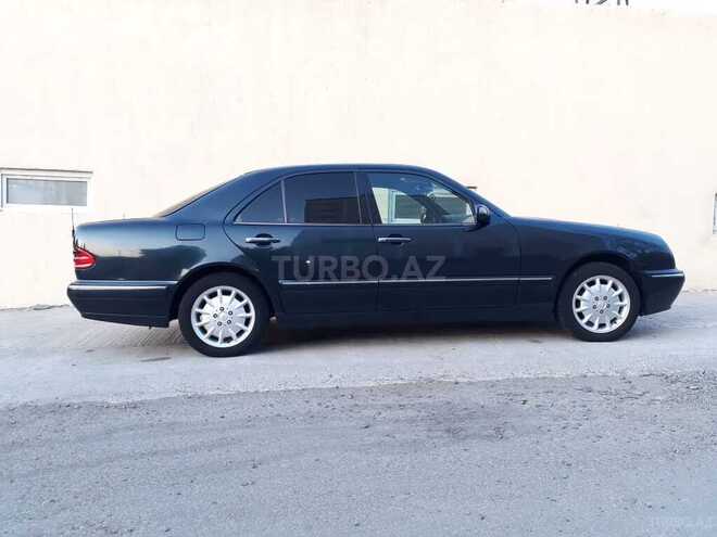 Mercedes E 220 1999, 300,000 km - 2.2 л - Gəncə