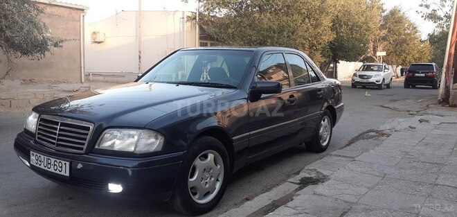 Mercedes C 180 1996, 253,000 km - 1.8 л - Bakı
