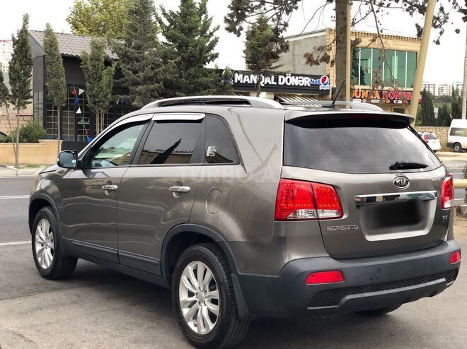 Kia Sorento 2010, 135,477 km - 2.0 l - Bakı