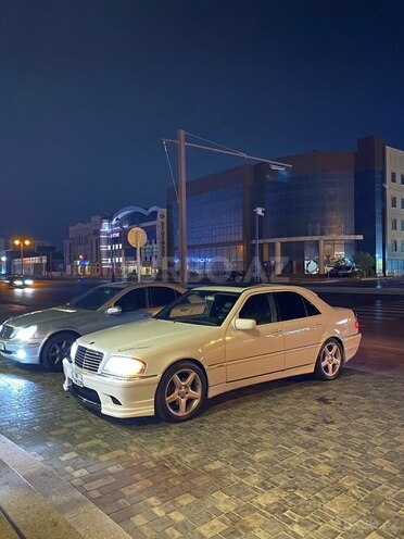 Mercedes C 230 1999, 238,000 km - 2.3 l - Bakı