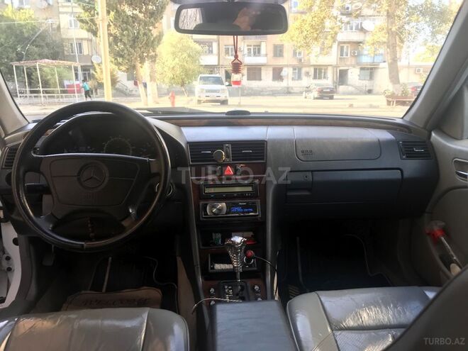 Mercedes C 230 1999, 238,000 km - 2.3 l - Bakı