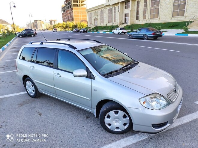 Toyota Corolla 2004, 173,000 km - 1.4 l - Bakı