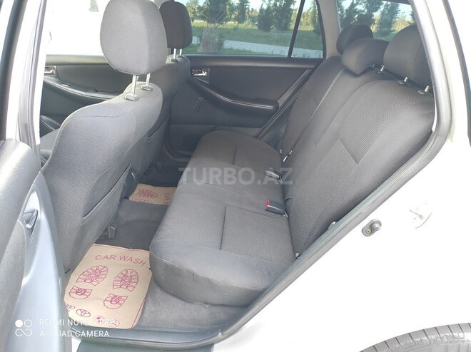Toyota Corolla 2004, 173,000 km - 1.4 l - Bakı