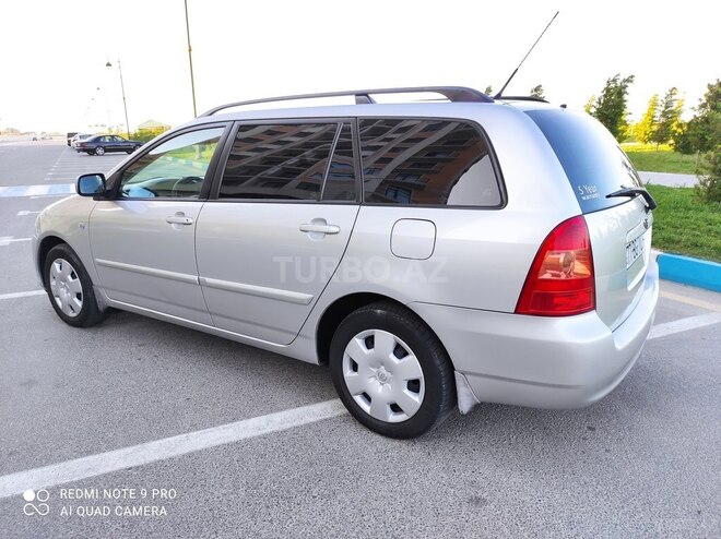 Toyota Corolla 2004, 173,000 km - 1.4 l - Bakı