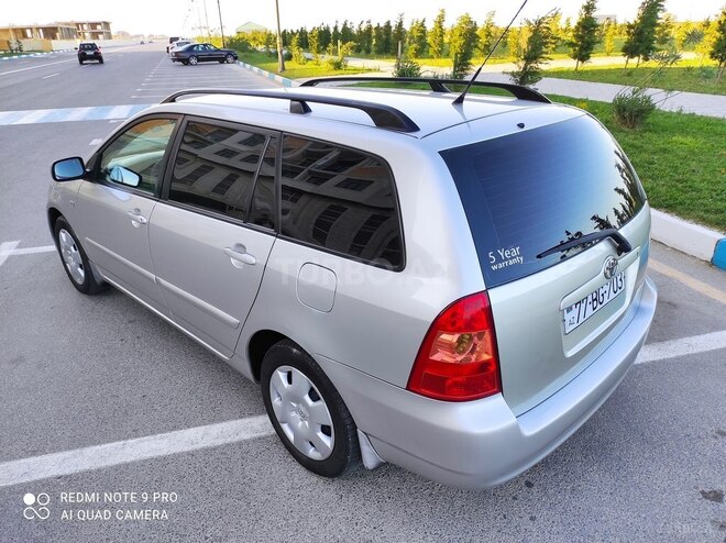 Toyota Corolla 2004, 173,000 km - 1.4 l - Bakı