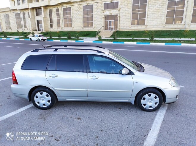 Toyota Corolla 2004, 173,000 km - 1.4 l - Bakı