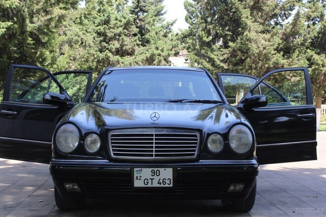 Mercedes E 320 1997, 289,000 km - 3.2 l - Bakı