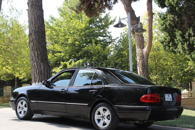 Mercedes E 320 1997, 289,000 km - 3.2 l - Bakı