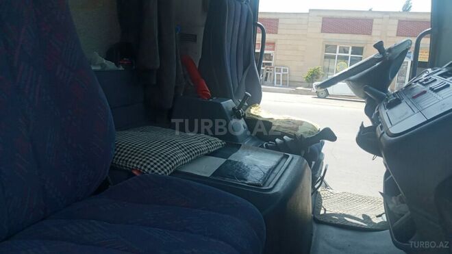 Mercedes Atego 1217 1998, 450,012 km - 4.3 l - Salyan