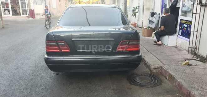 Mercedes E 200 1996, 333,000 km - 2.0 l - Bakı