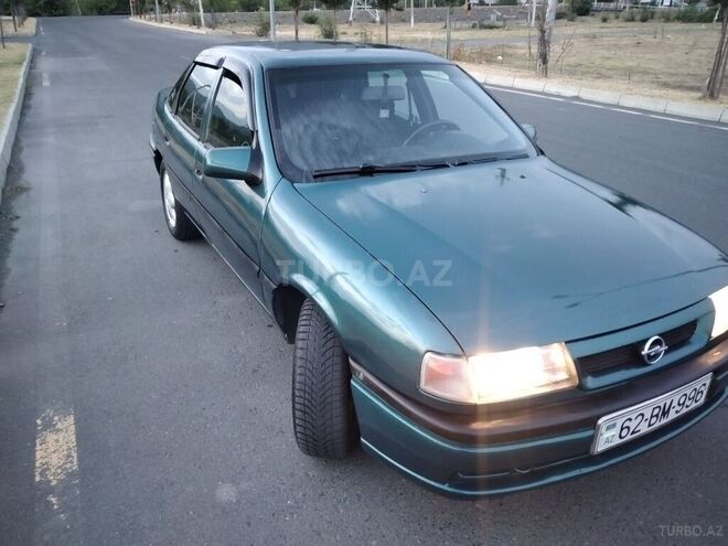 Opel Vectra 1994, 430,000 km - 1.6 l - Zaqatala