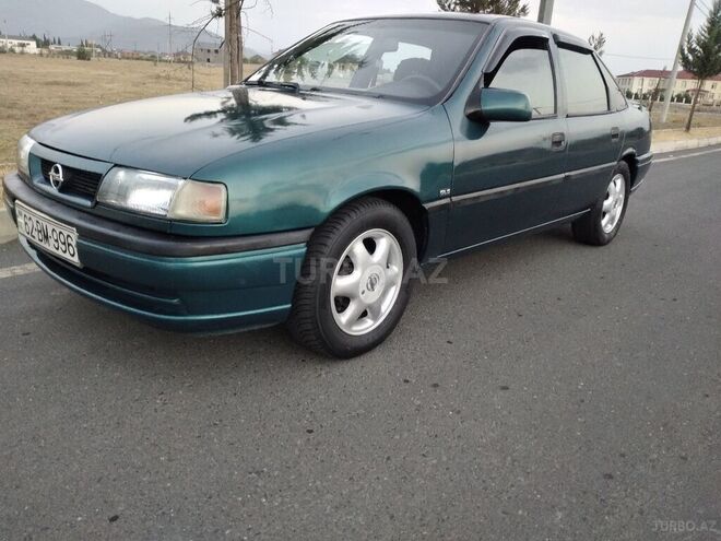Opel Vectra 1994, 430,000 km - 1.6 l - Zaqatala