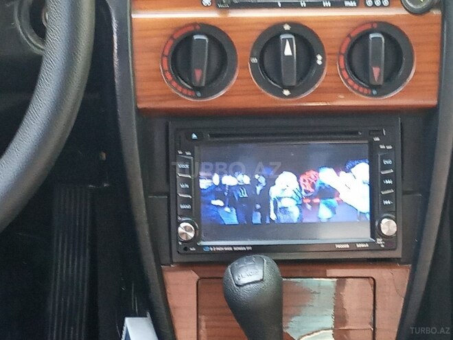 Mercedes 190 1990, 204,268 km - 2.0 л - Bakı