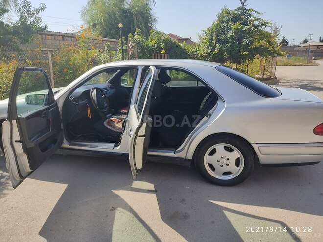 Mercedes E 200 1995, 464,573 km - 2.0 l - Bakı