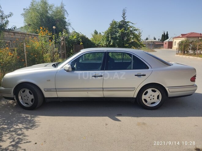 Mercedes E 200 1995, 464,573 km - 2.0 l - Bakı