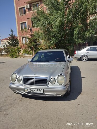 Mercedes E 200 1995, 464,573 km - 2.0 l - Bakı