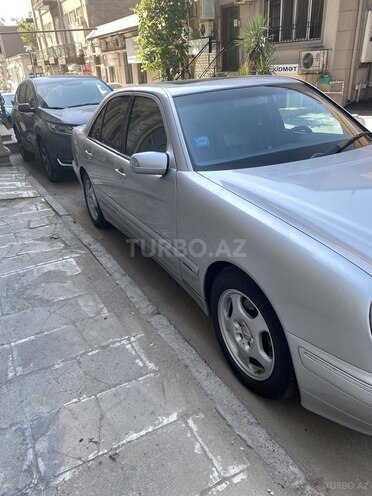 Mercedes E 320 2000, 212,000 km - 3.2 l - Bakı