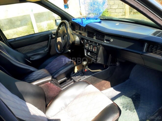Mercedes 190 1993, 22,400 km - 2.0 л - Bakı