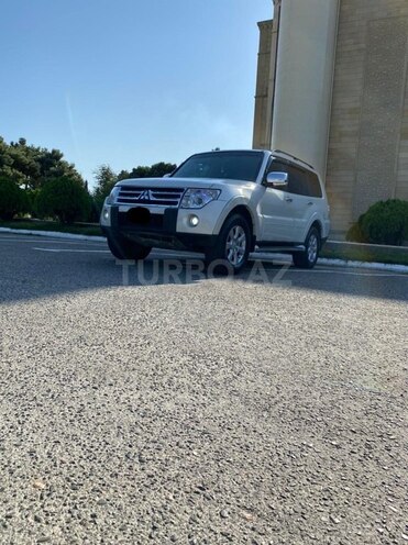 Mitsubishi Pajero 2008, 262,000 km - 3.0 l - Bakı