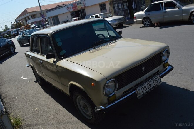 LADA (VAZ) 21011 1983, 610,000 km - 1.3 л - Balakən